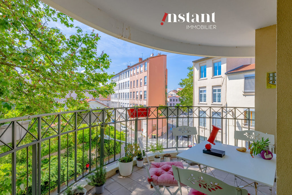 Place des Tapis – T5 avec balcon