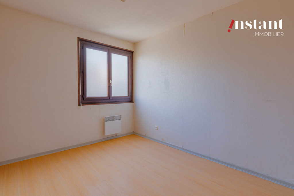 Appartement 4 pièces de 92 m2 à rénover